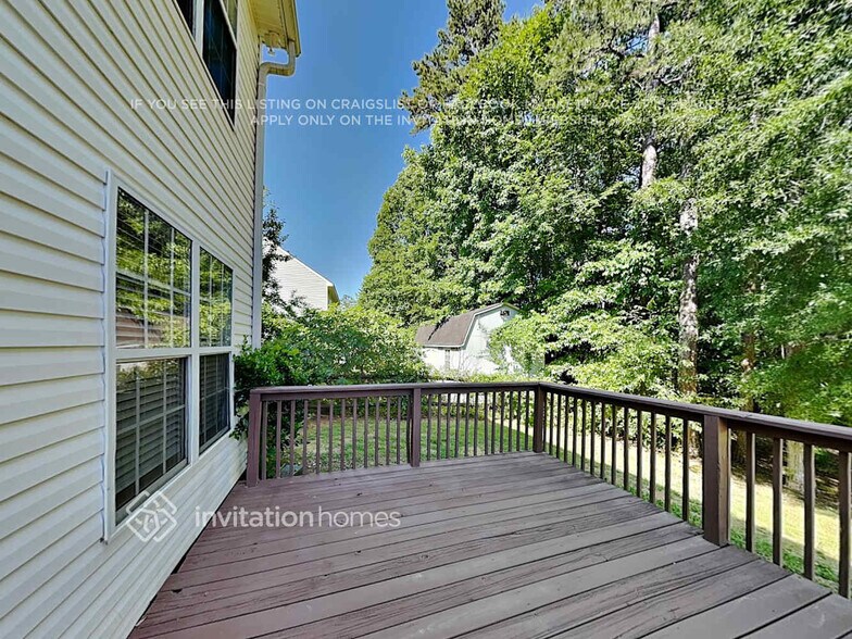 Building Photo - 5810 Hedgecrest Pl