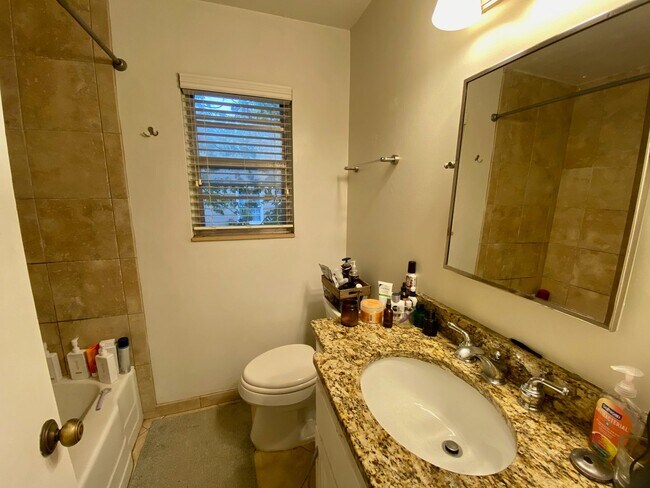 Building Photo - 7622-7624 MAIN STREET