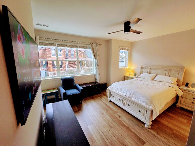 Building Photo - 703 Bespoke Wy