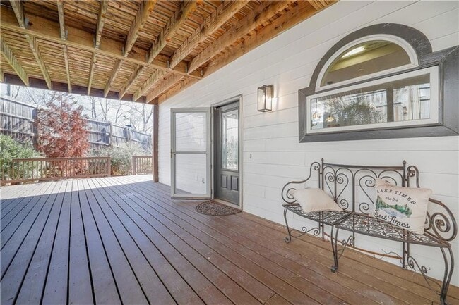 Building Photo - 5997 Warpath Rd