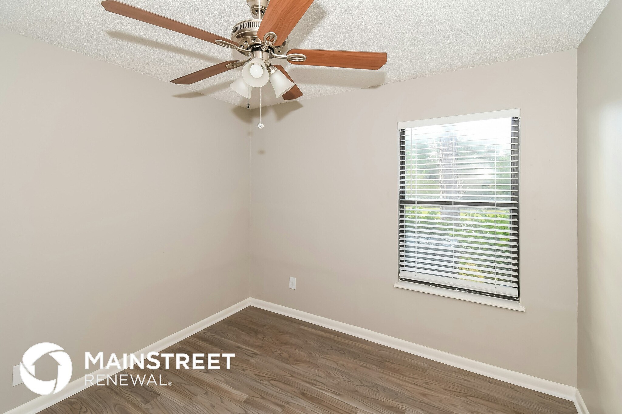 Building Photo - 12461 Hickory Hollow Dr