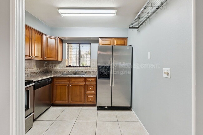 Building Photo - 116 Springwood Cir