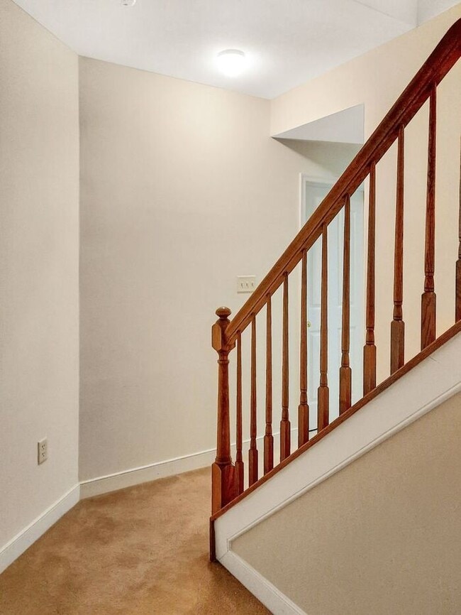 Building Photo - Single Family Home with 2 Car Garage Deck ...