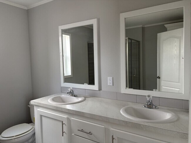 Building Photo - 19421 Bermuda Ct