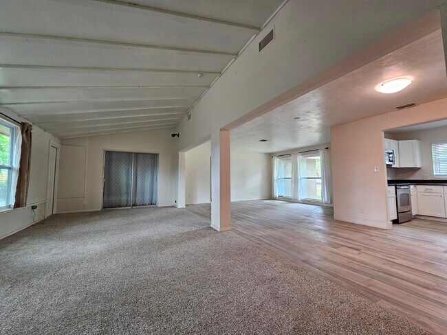 Building Photo - 3823 Monica Pkwy