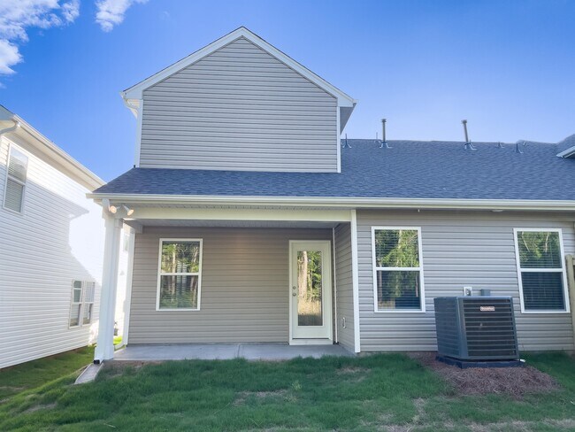 Building Photo - 107 Glen Forest Dr