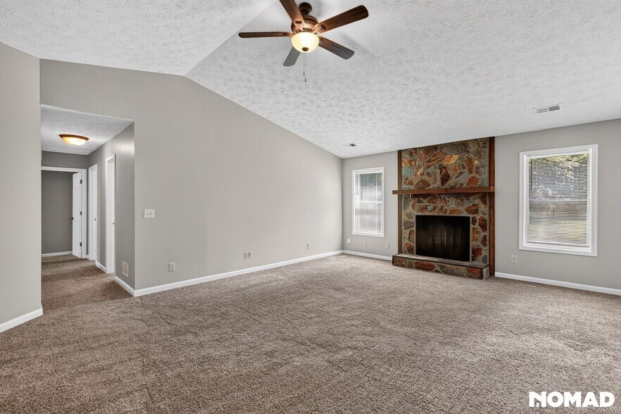 Building Photo - 933 River Rock Dr