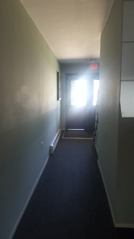 Building Photo - 38 Woodedge Ave