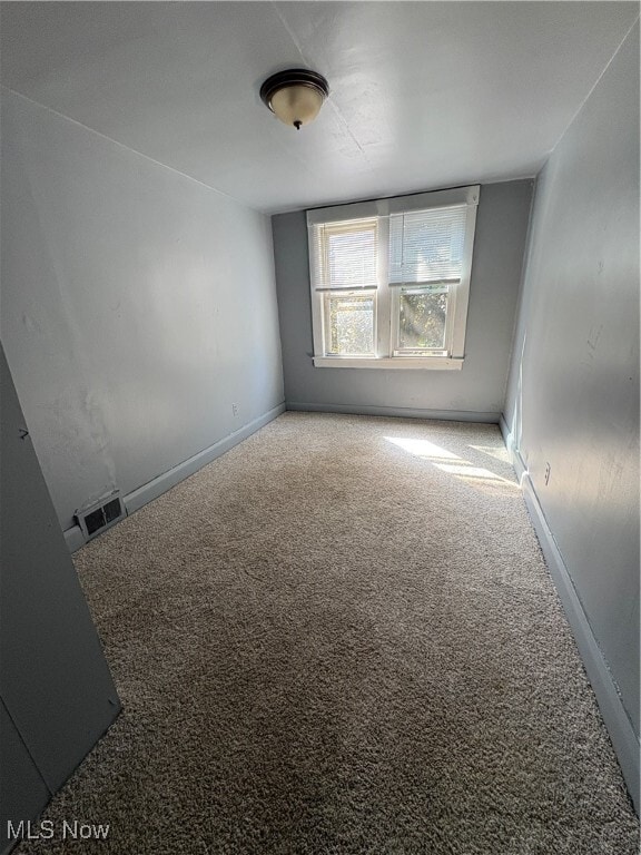 Building Photo - 826 Roxbury Ave