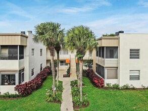 Building Photo - 899 Normandy Trail