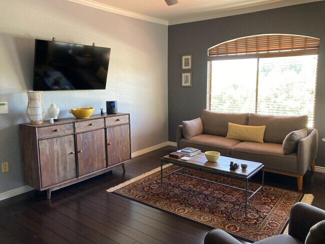 Building Photo - 15095 N Thompson Peak Pkwy