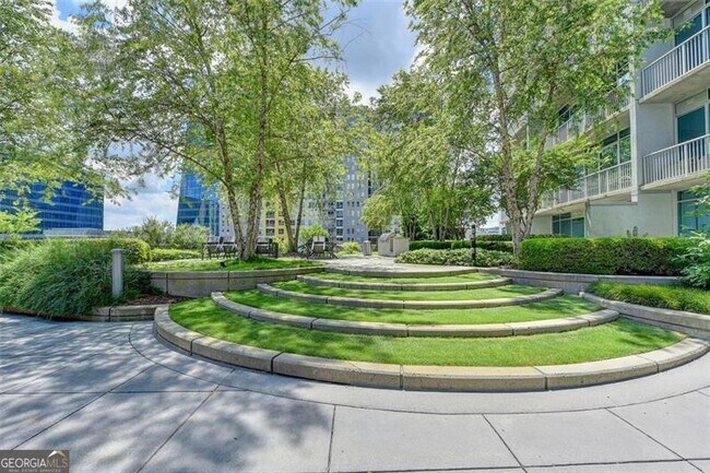 Building Photo - 44 Peachtree Pl NE