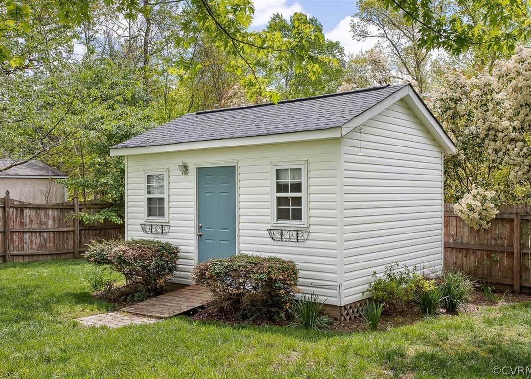 Detached Shed - 8025 Secretariat Dr