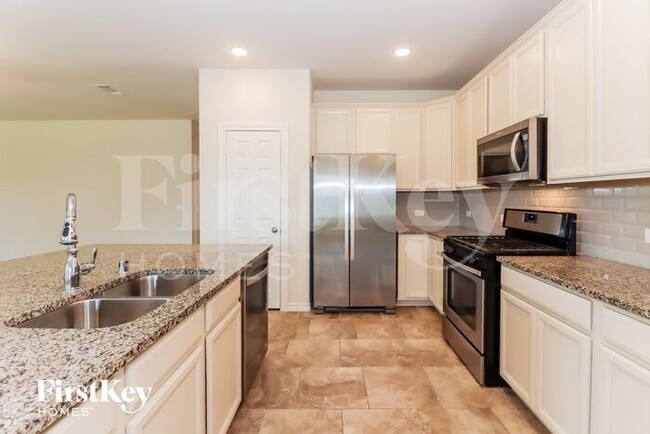 Building Photo - 2407 Cherrington Woods Ln