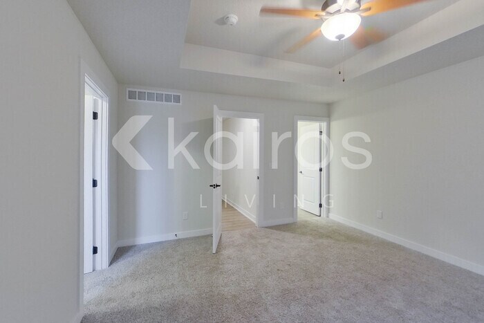 Building Photo - 6914 Bluebell Ct