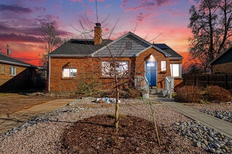 Building Photo - 3030 Monroe St