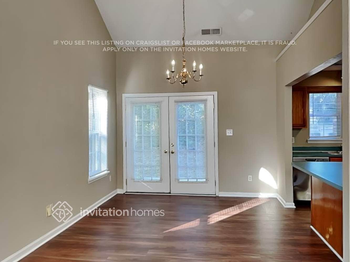 Building Photo - 10600 Northwoods Forest Dr