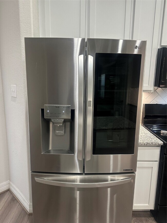 Building Photo - 5299 Cascade Ct