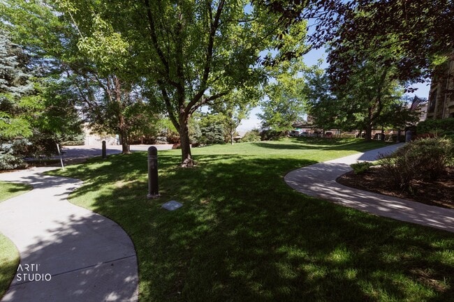 Building Photo - 1227 W 160 N