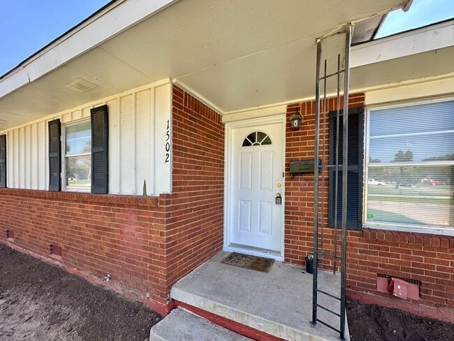 Building Photo - 1502 NW 47th St