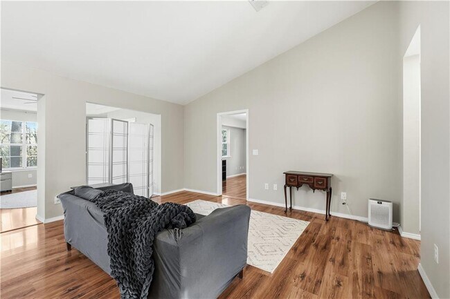 Building Photo - 4 Wendron Cir