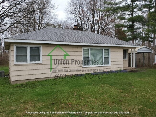 Building Photo - 4034 Pine Grove Ave