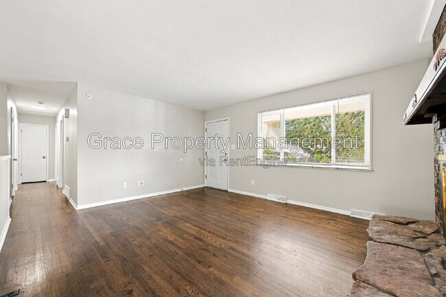 Building Photo - 1333 S Kendall Ct