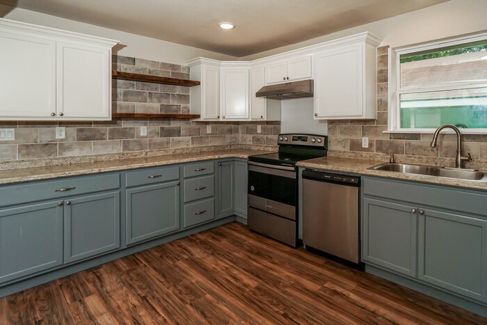 Building Photo - 931 W Hutchins Pl