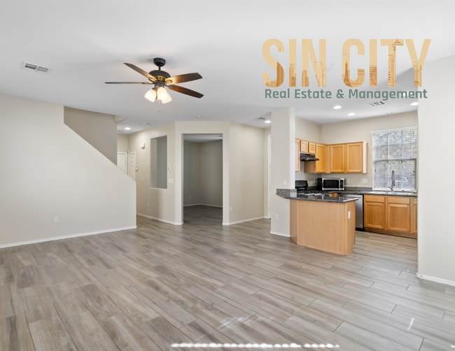 Building Photo - Beautiful 3-Bedroom, 2.5-Bath Two-Story Ho...