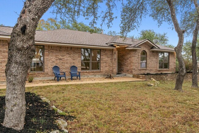 Building Photo - 900 Morgan Hill Dr