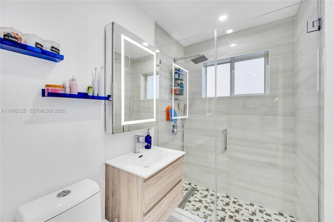 Building Photo - 8501 SW 142nd St