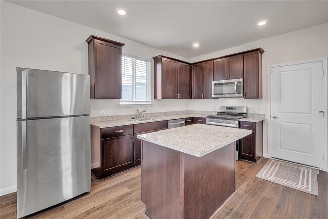 Building Photo - 11722 Braemar Village Dr