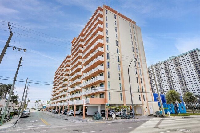 Building Photo - 801 S Ocean Dr