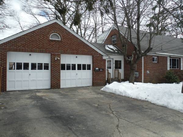 Building Photo - 60 Longue Vue Ave