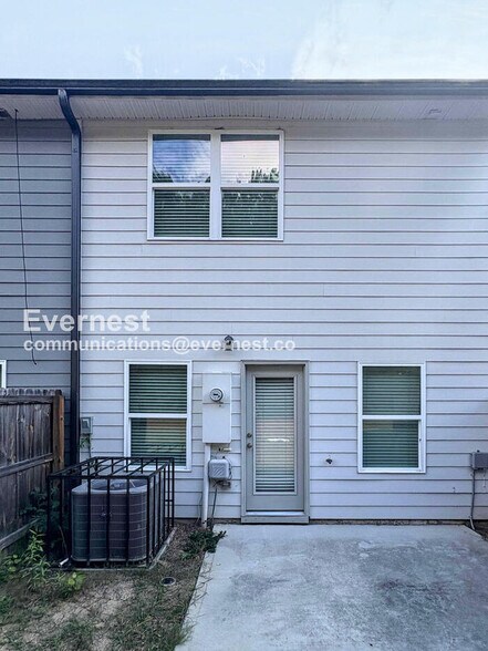 Building Photo - 585 McWilliams Rd SE