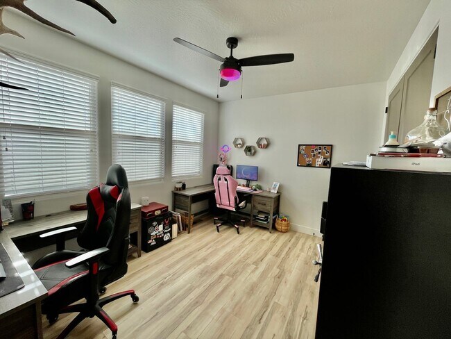 Building Photo - Beautiful Four-Bedroom Luxury Sage Villas Townhome in Ivins