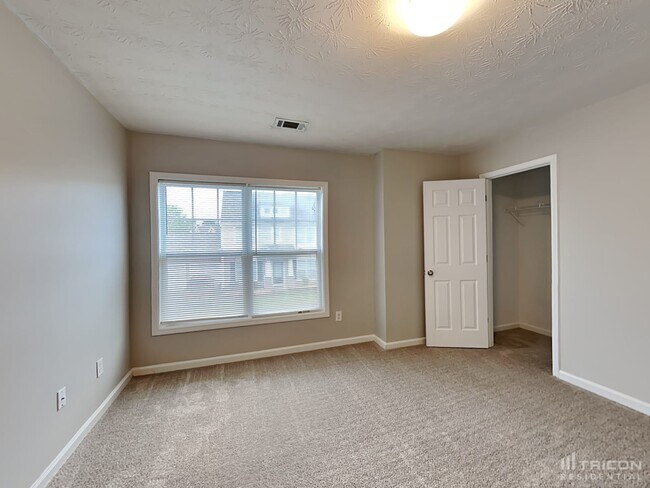 Building Photo - 100 Plumeria St