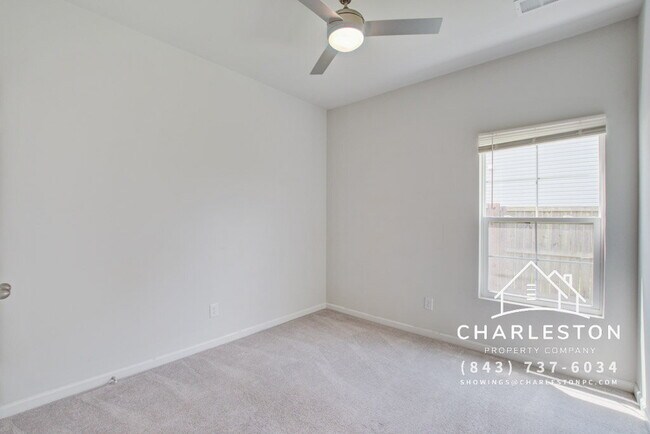 Building Photo - 347 Matuskovic Dr