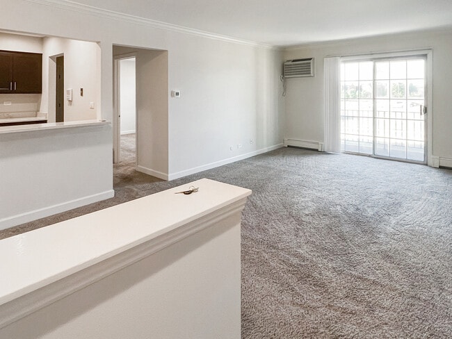 Building Photo - 785 Pershing Ave