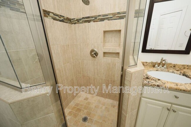 Building Photo - 321 Parkmeadow Dr