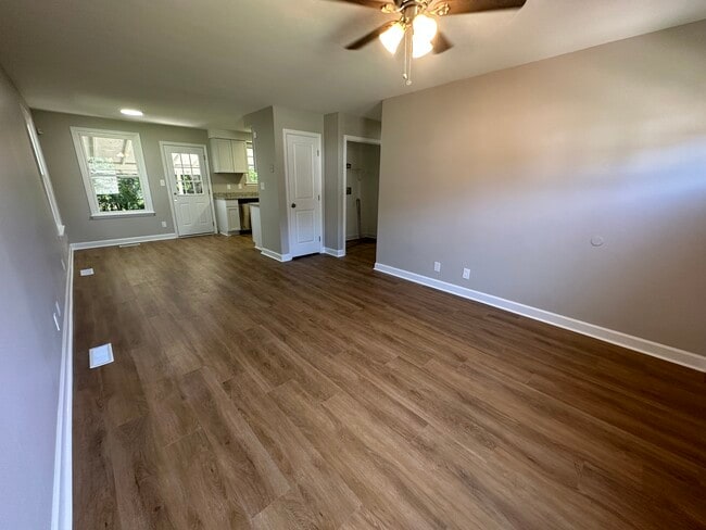 Primary Photo - 701 Shelton Cir