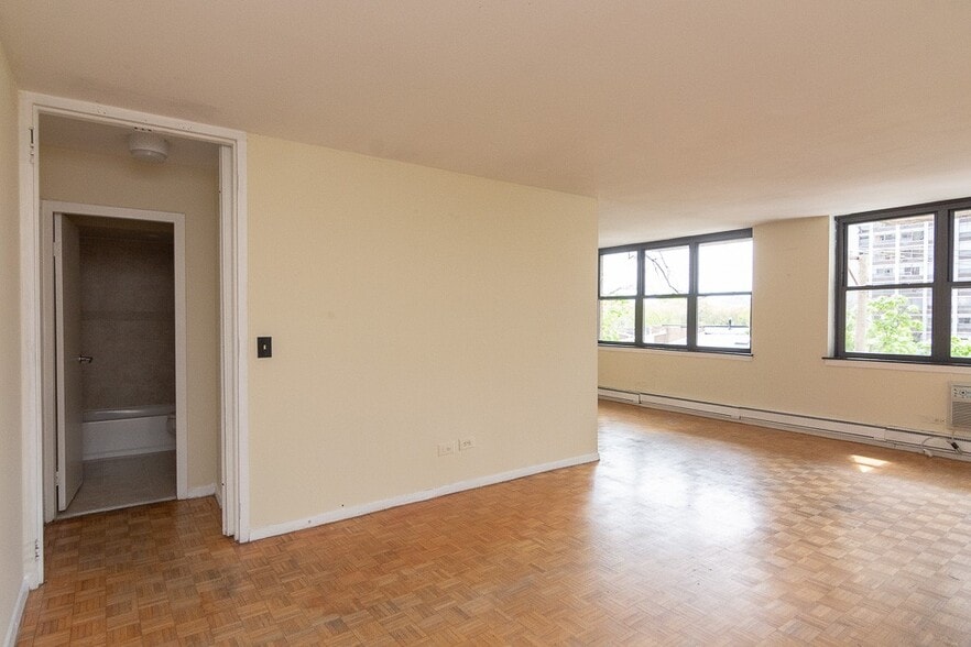 Building Photo - 1451 N Dearborn St