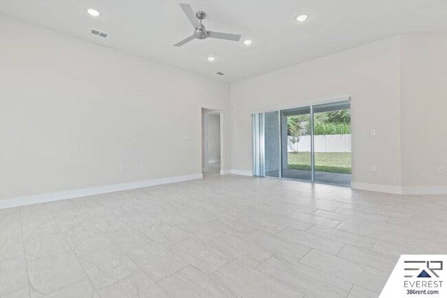 Building Photo - FULLY FENCED, LIKE NEW 3/2/2 IN DESIRABLE INDIAN TRAILS