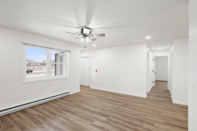 Building Photo - 509 S Perry Parkway