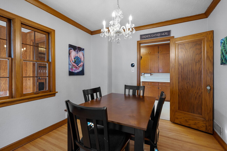 Building Photo - 1109 3rd St NW