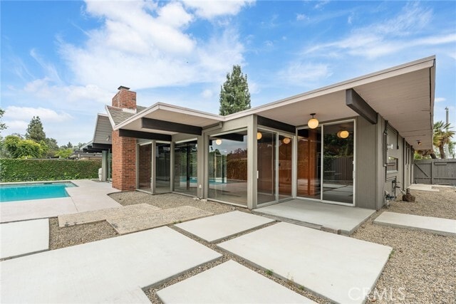 Building Photo - 5112 E Valencia Dr