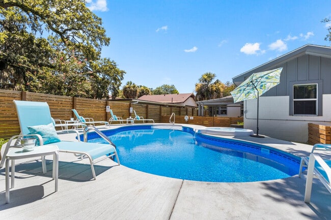 Building Photo - 134 Lee St