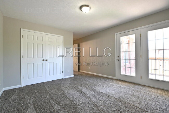 Building Photo - 300 Keeneland Dr