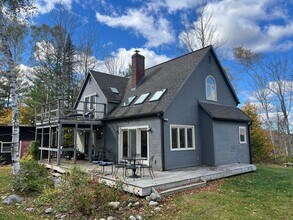 Building Photo - Charming 3BR House in Lincoln