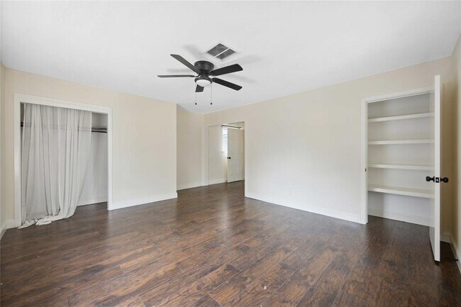 Building Photo - 3403 Linkwood Dr